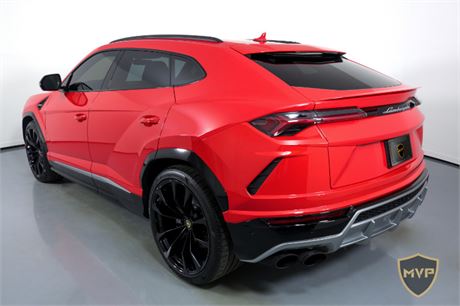 🏎️ Lamborghini Urus 2020 – Super SUV de Lujo, Potencia y Prestigio